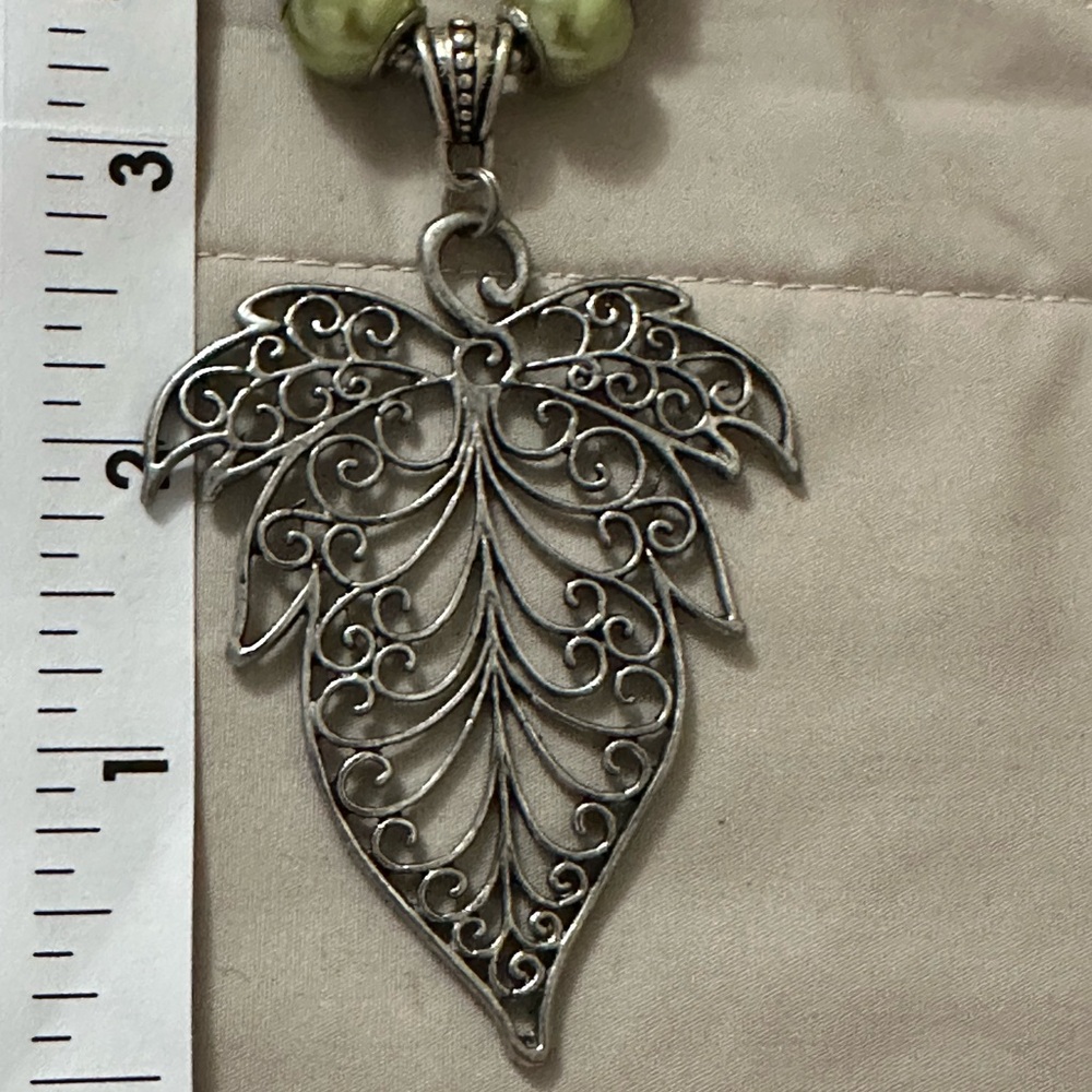 925 Sterling Silver Chain w/Lime Green Beads & Large Leaf Charm. Handmade. NWOT.